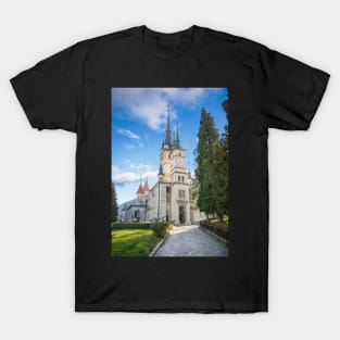 Sf. Nicolae Church in Brasov, Romania T-Shirt